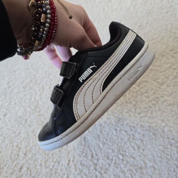 Puma Kids Size 8C Black and White Sneakers - Picture 9 of 11